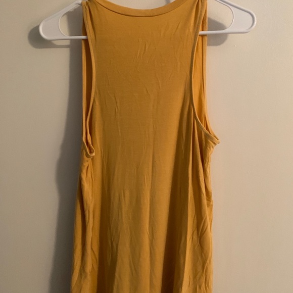 Tank - Picture 2 of 4